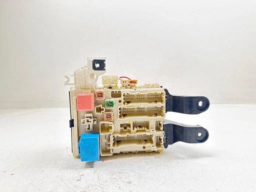 Toyota avensis estate t25 fuse - estate,