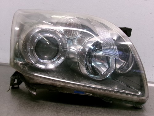 Toyota avensis 2008 headlight - toyota,