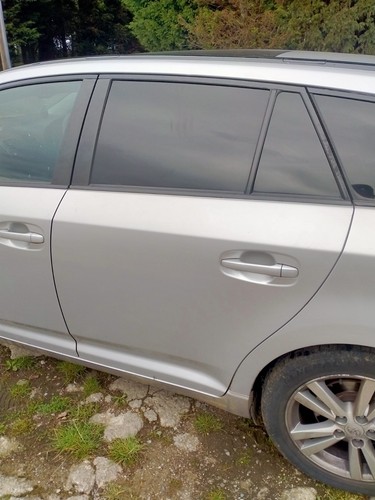 2010 toyota avensis - toyota, t270